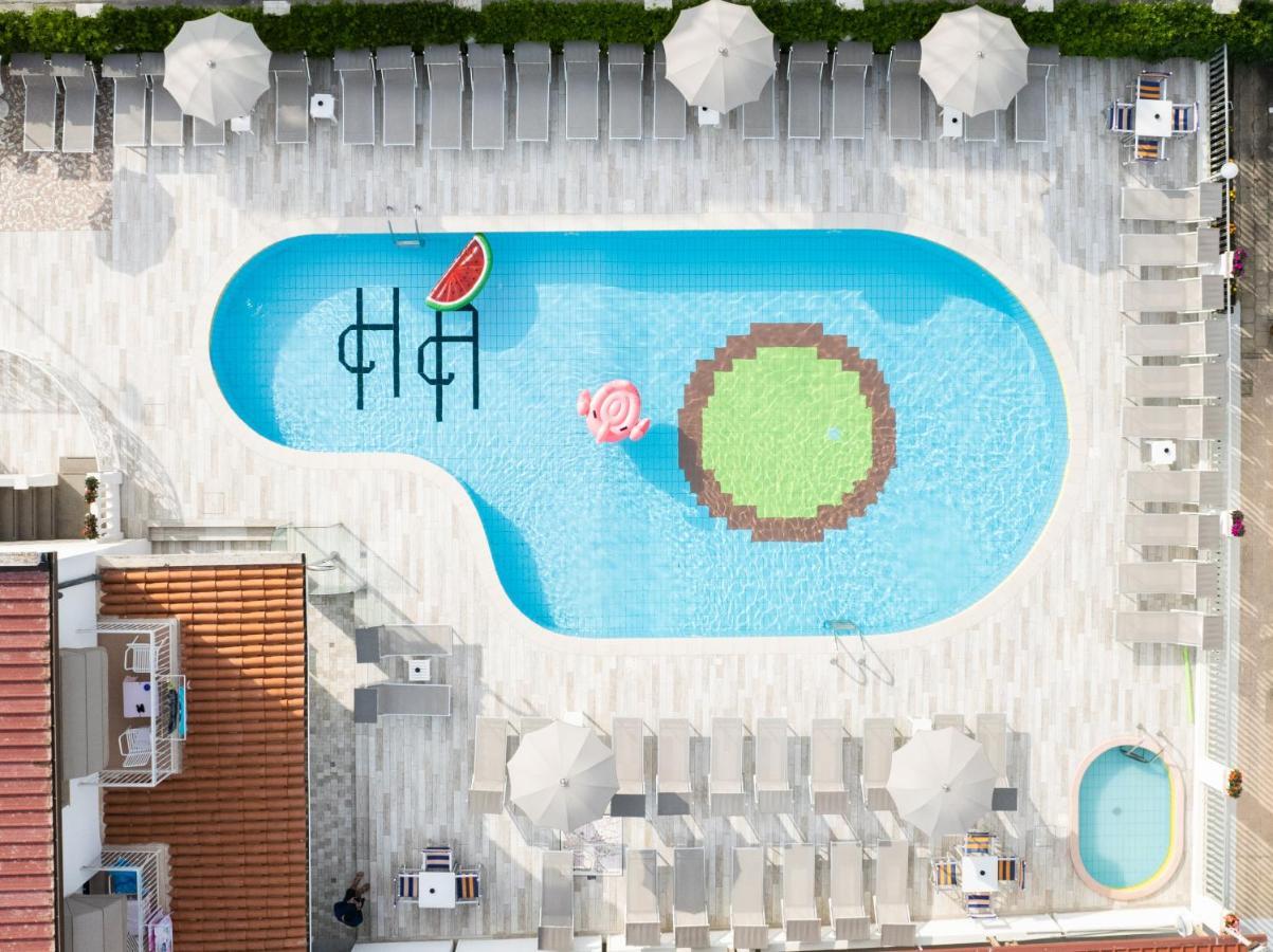 Hotel Albatros Rimini Buitenkant foto