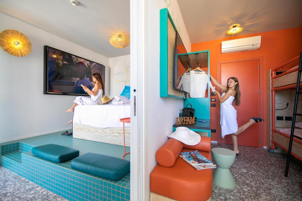 Hotel Albatros Rimini Buitenkant foto
